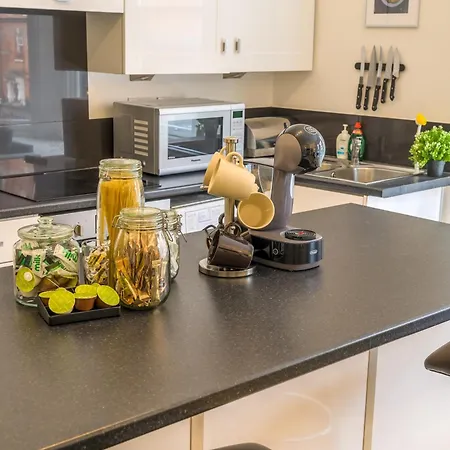 Two Bed Apartment By Livestay Short Lets & Serviced Accommodation London Near Oxford Circus Exterior photo