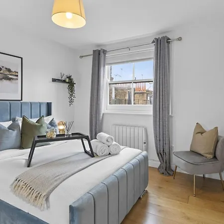 Two Bed Apartment By Livestay Short Lets & Serviced Accommodation London Near Oxford Circus Exterior photo