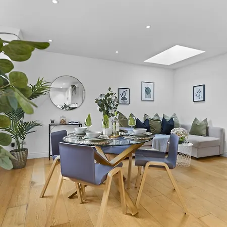 Two Bed Apartment By Livestay Short Lets & Serviced Accommodation London Near Oxford Circus Exterior photo