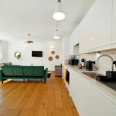 Two Bed Apartment By Livestay Short Lets & Serviced Accommodation London Near Oxford Circus Exterior photo