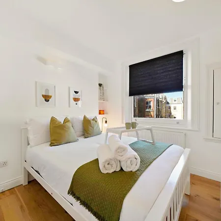 Two Bed Apartment By Livestay Short Lets & Serviced Accommodation London Near Oxford Circus Exterior photo