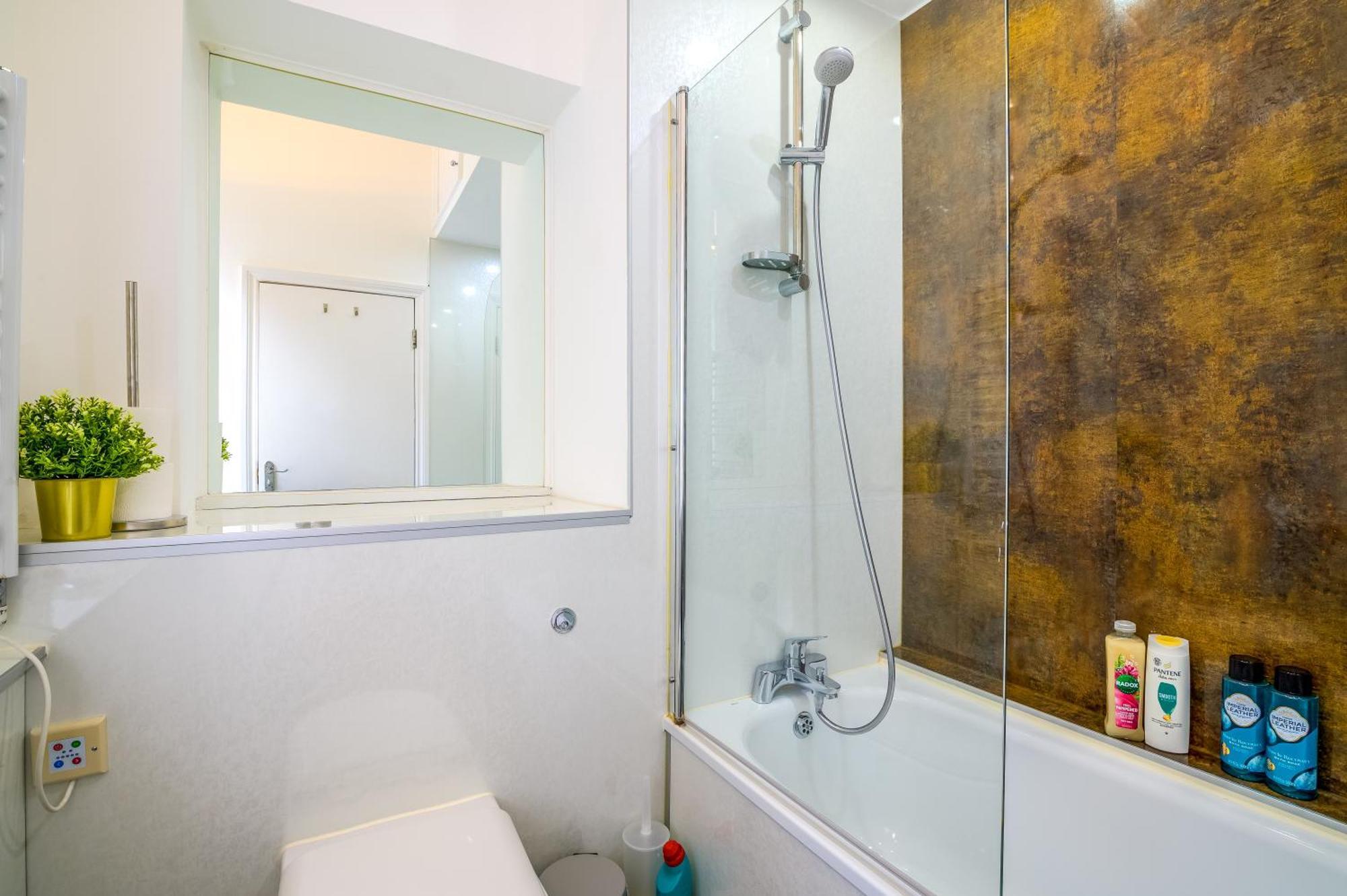Two Bed By Livestay Short Lets & Serviced Near Oxford Circus Appartement *
