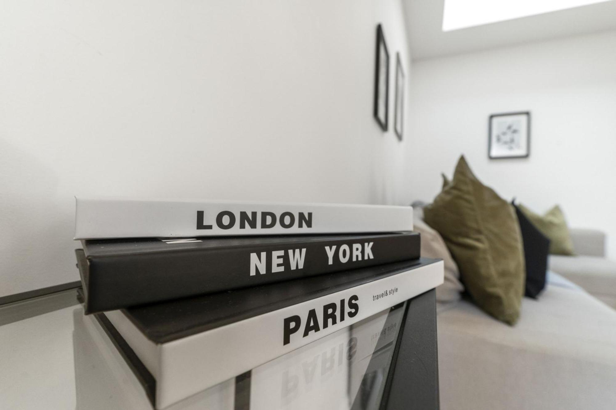 Two Bed By Livestay Short Lets & Serviced Near Oxford Circus Appartement Londres