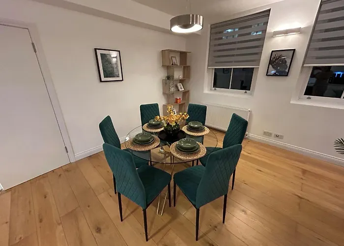 Two Bed Apartment By Livestay Short Lets & Serviced Accommodation London Near Oxford Circus